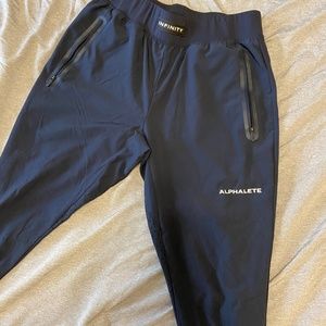 Alphalete tech joggers (M)